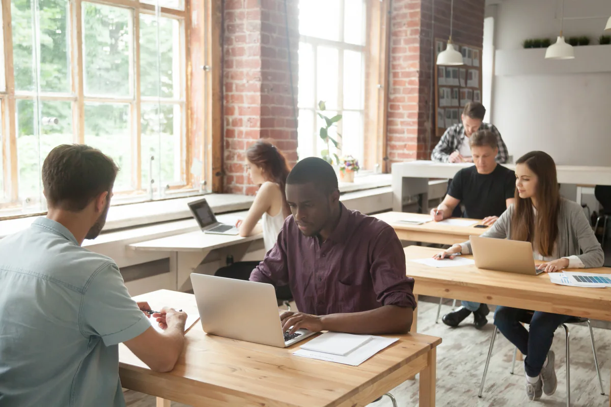 Dell laptop rentals arranged for business training, temporary staff, and standardized short-term Windows deployments