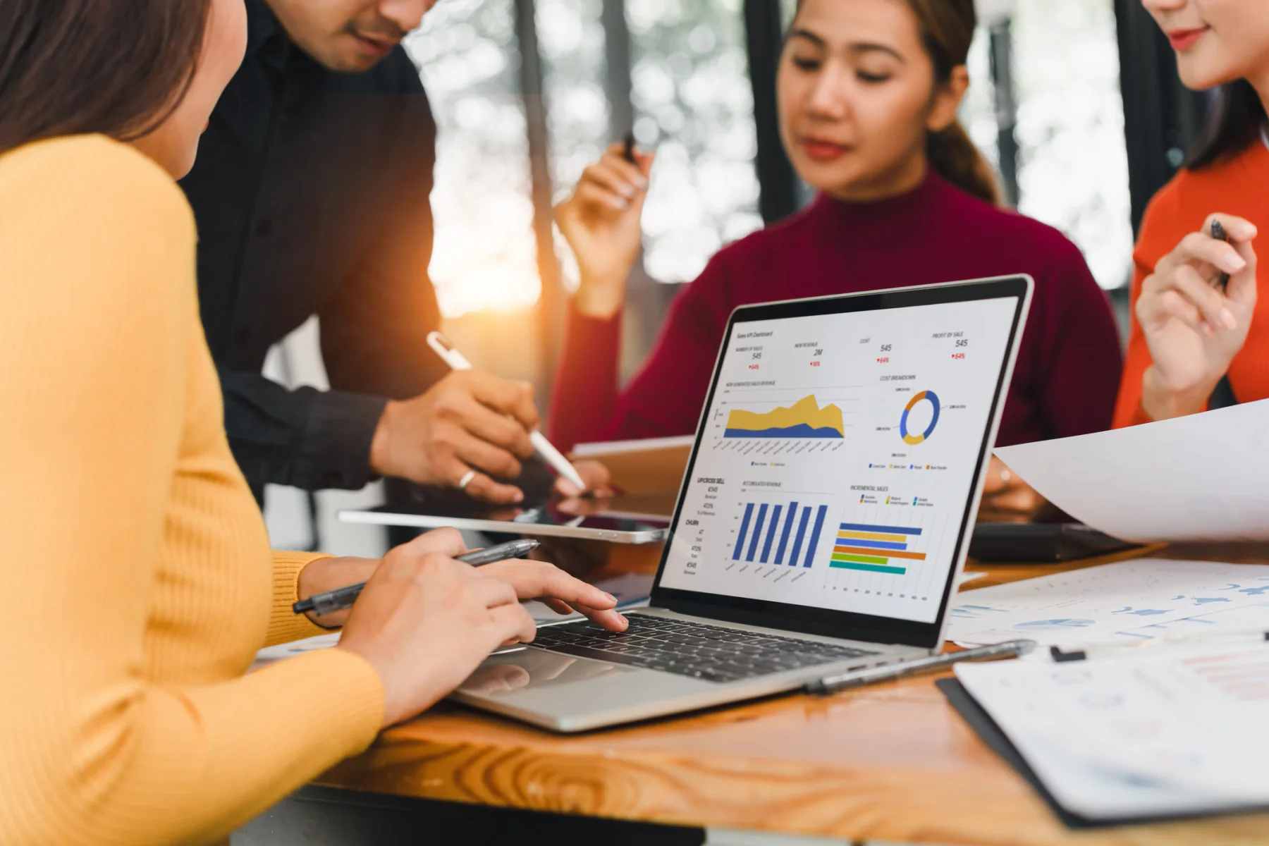 Microsoft-friendly rental deployment with Surface devices, Windows laptops, displays, and business equipment for meetings and short term use
