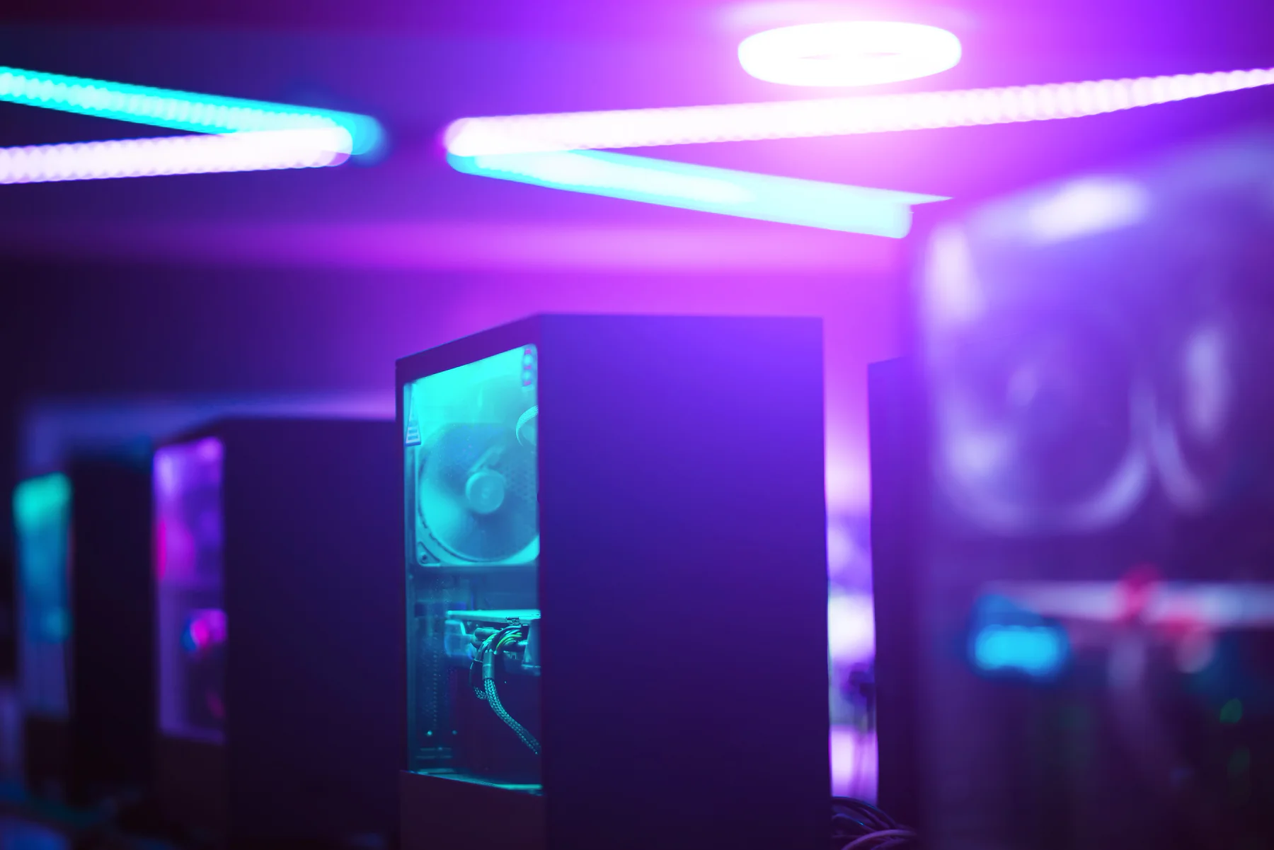 MSI rental deployment with gaming laptops, high performance desktops, monitors, and accessories for esports and demanding short term workflows