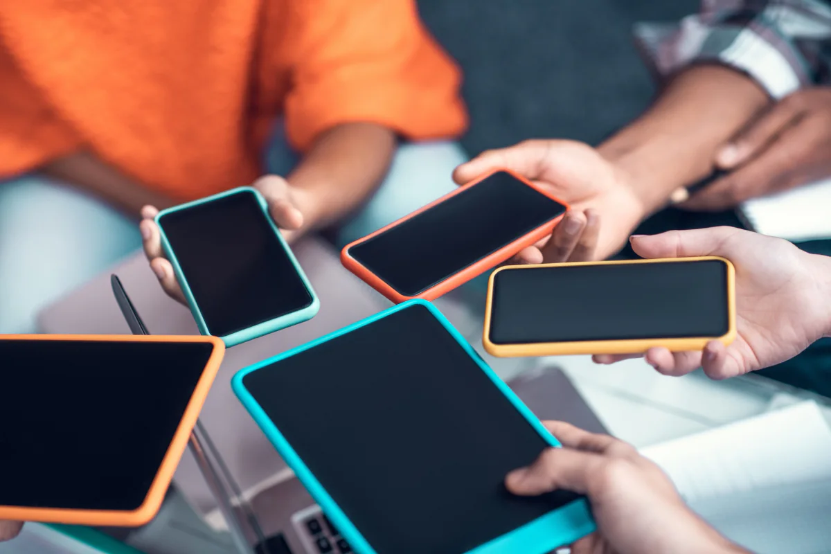 Hotspot and wireless equipment for temporary event and business connectivity