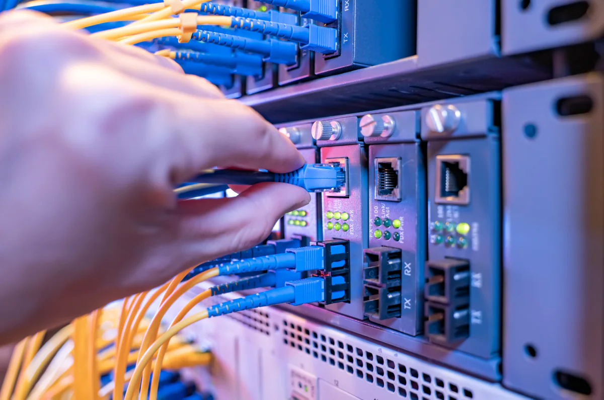 Storage and backup server rental hardware with disk arrays for replication migration and disaster recovery planning