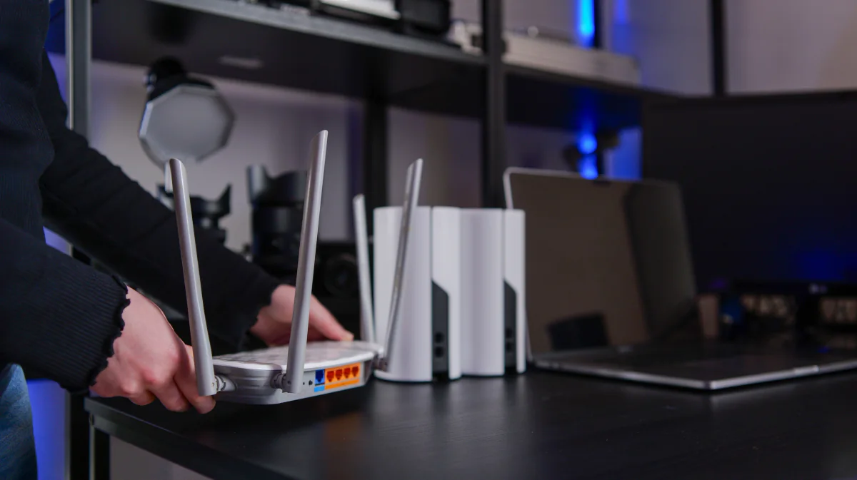 Redundant temporary internet rental system supporting hybrid events live streaming and mission critical event connectivity