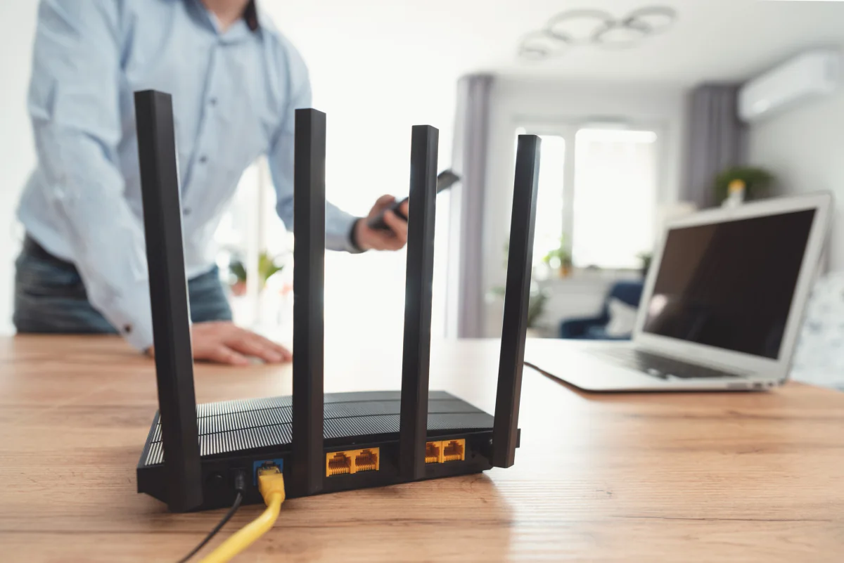 Backup internet deployment using a Cradlepoint router for redundant connectivity in a critical operations environment