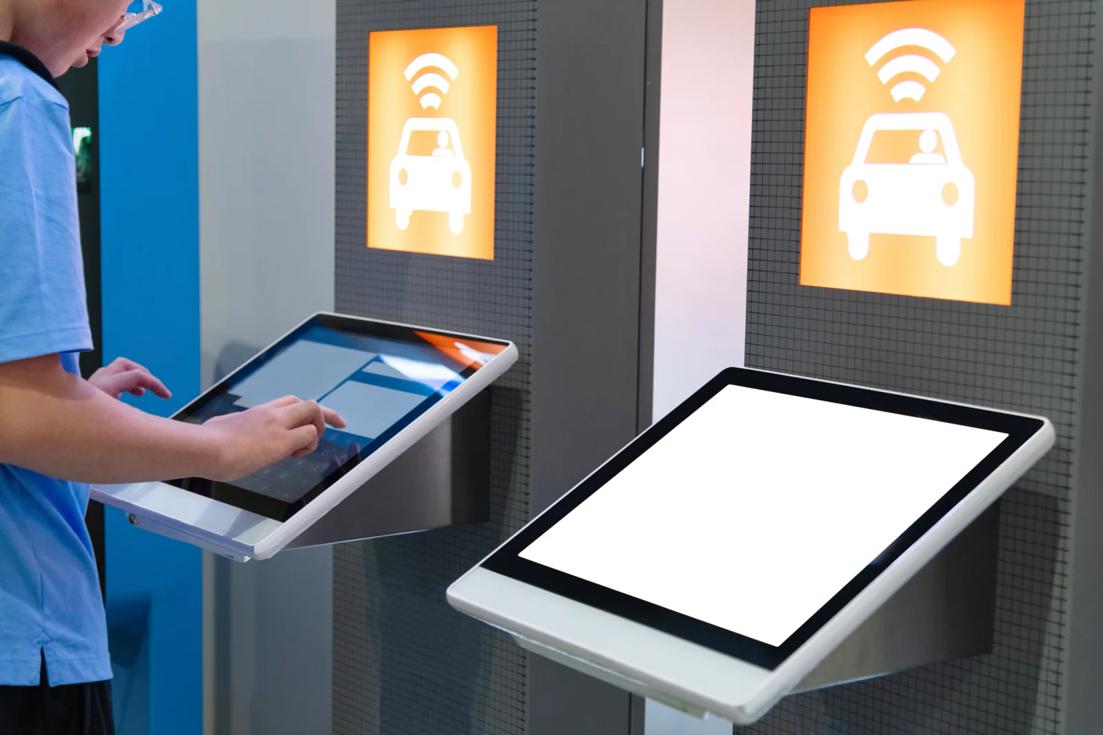 Brand-standardized rental laptops and tablets arranged for a training event, rollout program, and short-term business deployment