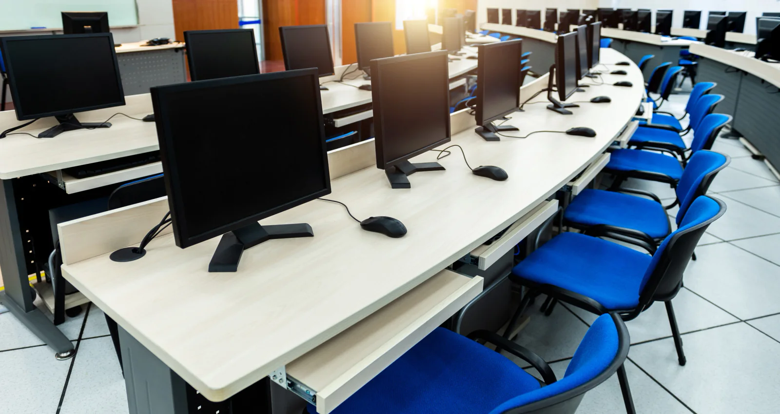 Bulk laptop and training deployment used for onboarding classroom setup and technology rental quote planning